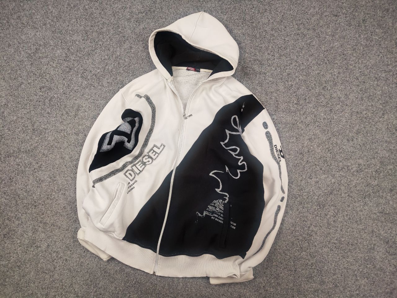 Diesel Diesel Vintage Y2K Tattoo Distressed Zip Hoodie Opium LGB Size US XL / EU 56 / 4 - 3 Thumbnail