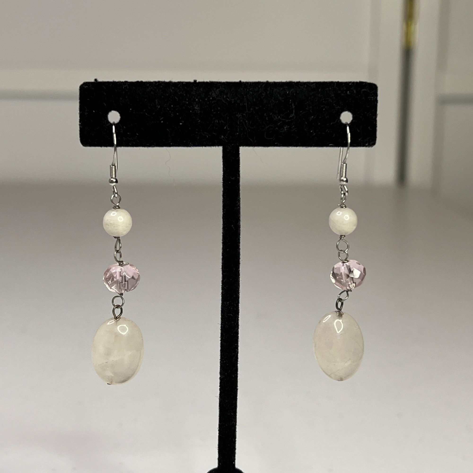 Designer Silver 925 Dangle Earrings With White & Pink Beads Size ONE SIZE - 3 Thumbnail