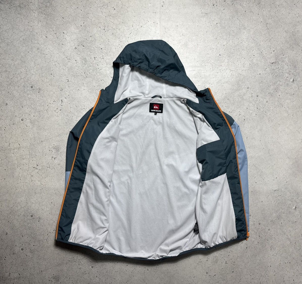Quiksilver Quiksilver Light Jacket Nylon Size L Vintage Size US L / EU 52-54 / 3 - 6 Thumbnail
