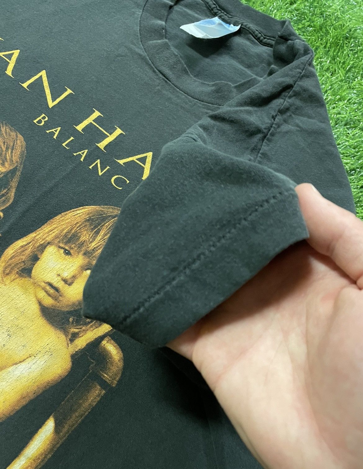Vintage Vintage Van Halen Balance 1995 Tour Tee Shirt Size XL Size US XL / EU 56 / 4 - 6 Thumbnail