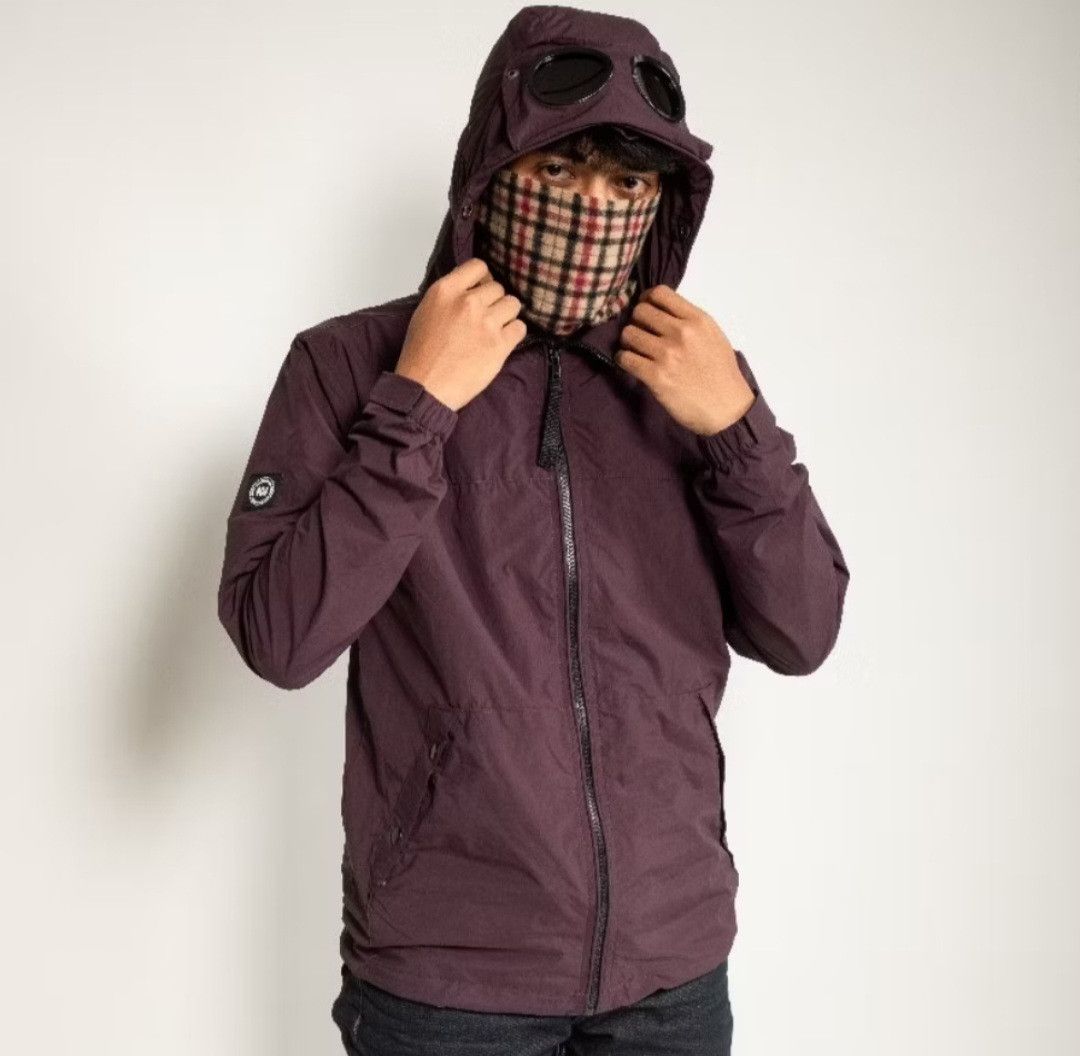 Japanese Brand 💥Casual maroon lens hoodie jacket Size US M / EU 48-50 / 2 - 3 Thumbnail