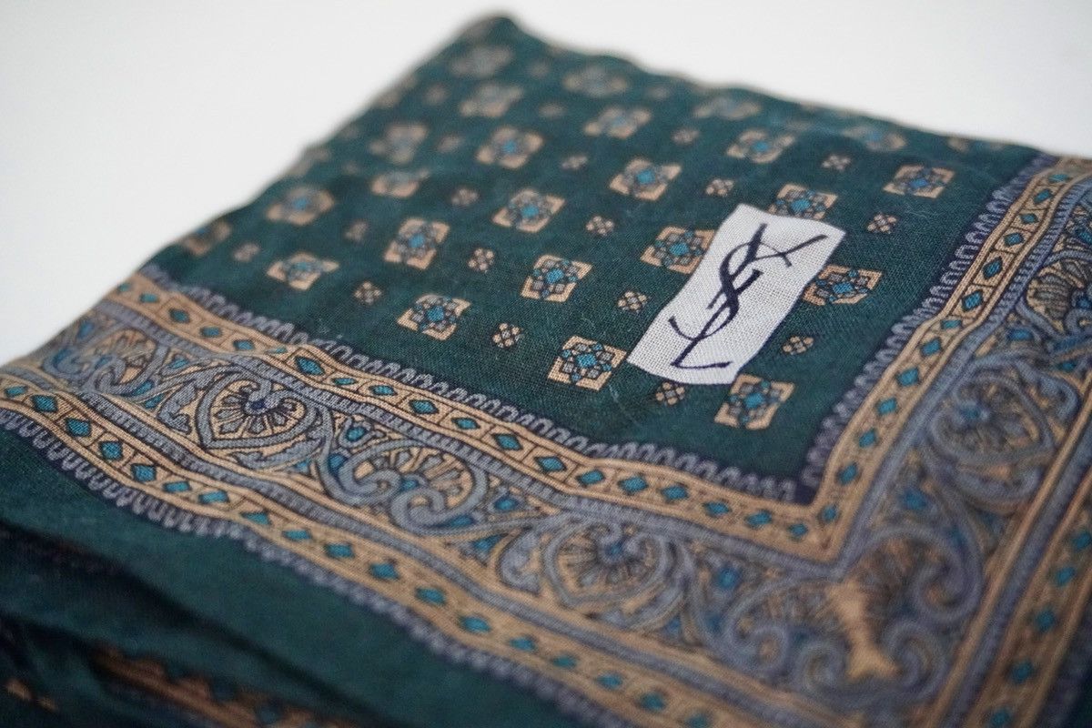 Yves Saint Laurent Vintage YSL handkerchief very good condition Size ONE SIZE - 2 Thumbnail