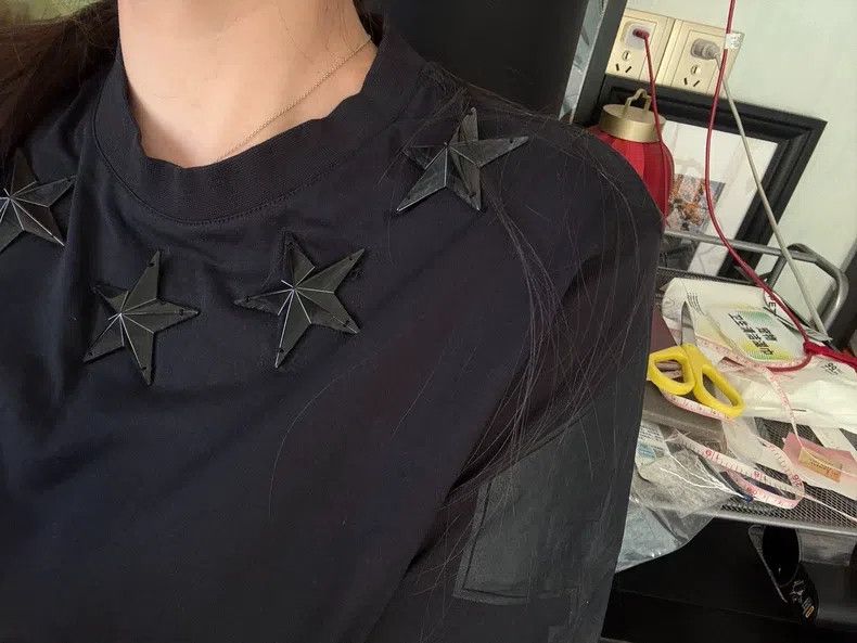 Givenchy Givenchy Short-Sleeve Silk Five-Star Size US XS / EU 42 / 0 - 3 Thumbnail
