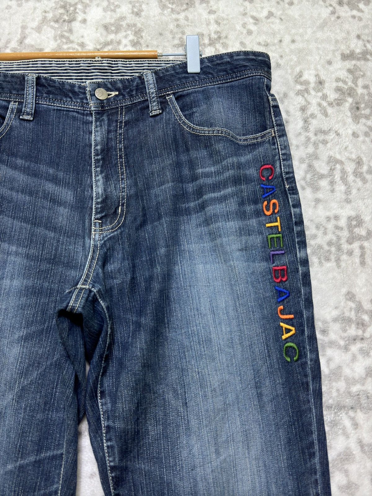 Jean Charles De Castelbajac Jean Charles de Castelbajac Logo Embroidered Jeans Pop Art Size US 36 / EU 52 - 5 Thumbnail