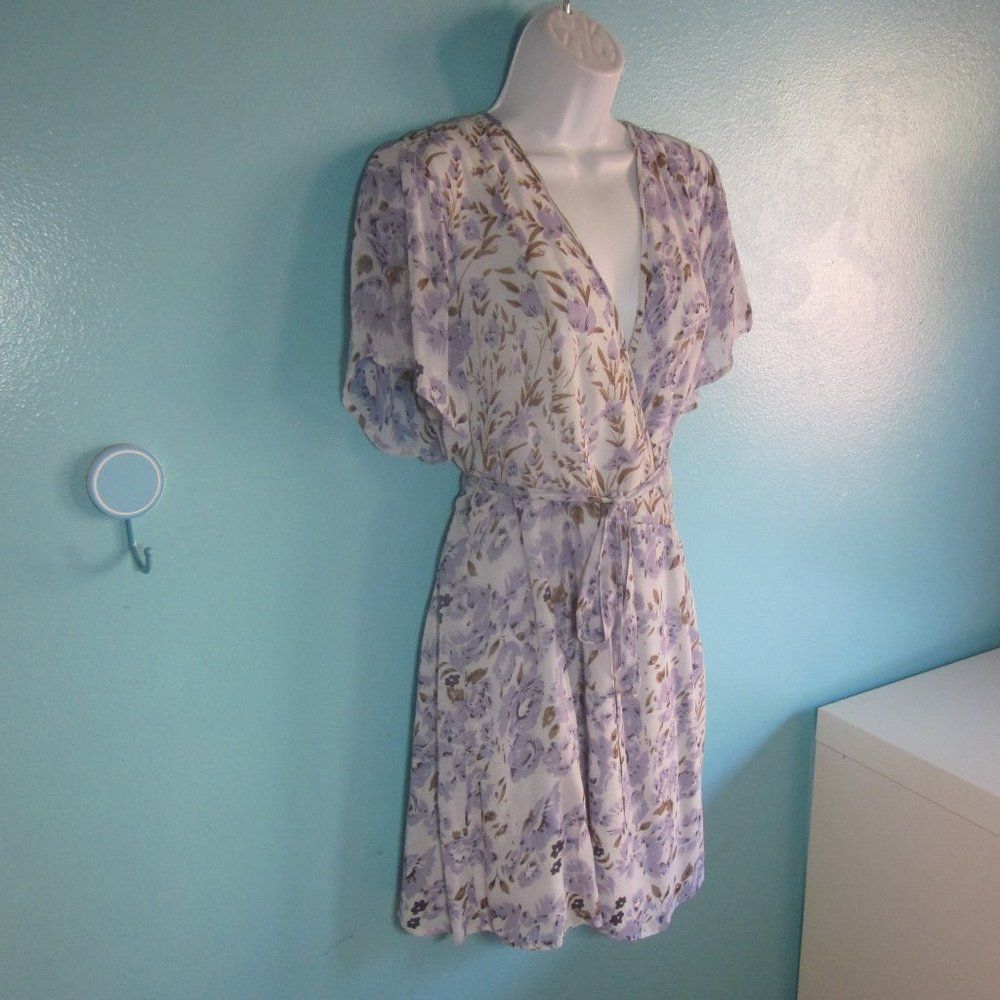 Chan Luu Chan Luu Purple Floral Wrap Dress Size M Size M / US 6-8 / IT 42-44 - 3 Thumbnail