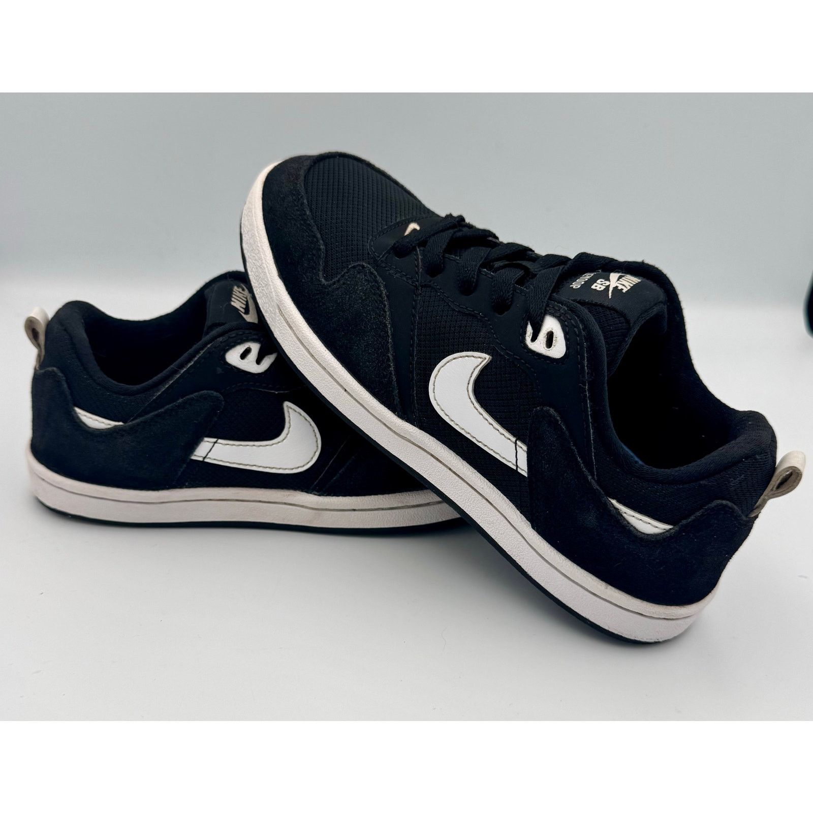 Nike NIKE SB ALLEYOOP' BLACK WHITE SIZE 5.5Y GS CJ0883-001 Size US 5.5 / EU 38 - 2 Thumbnail