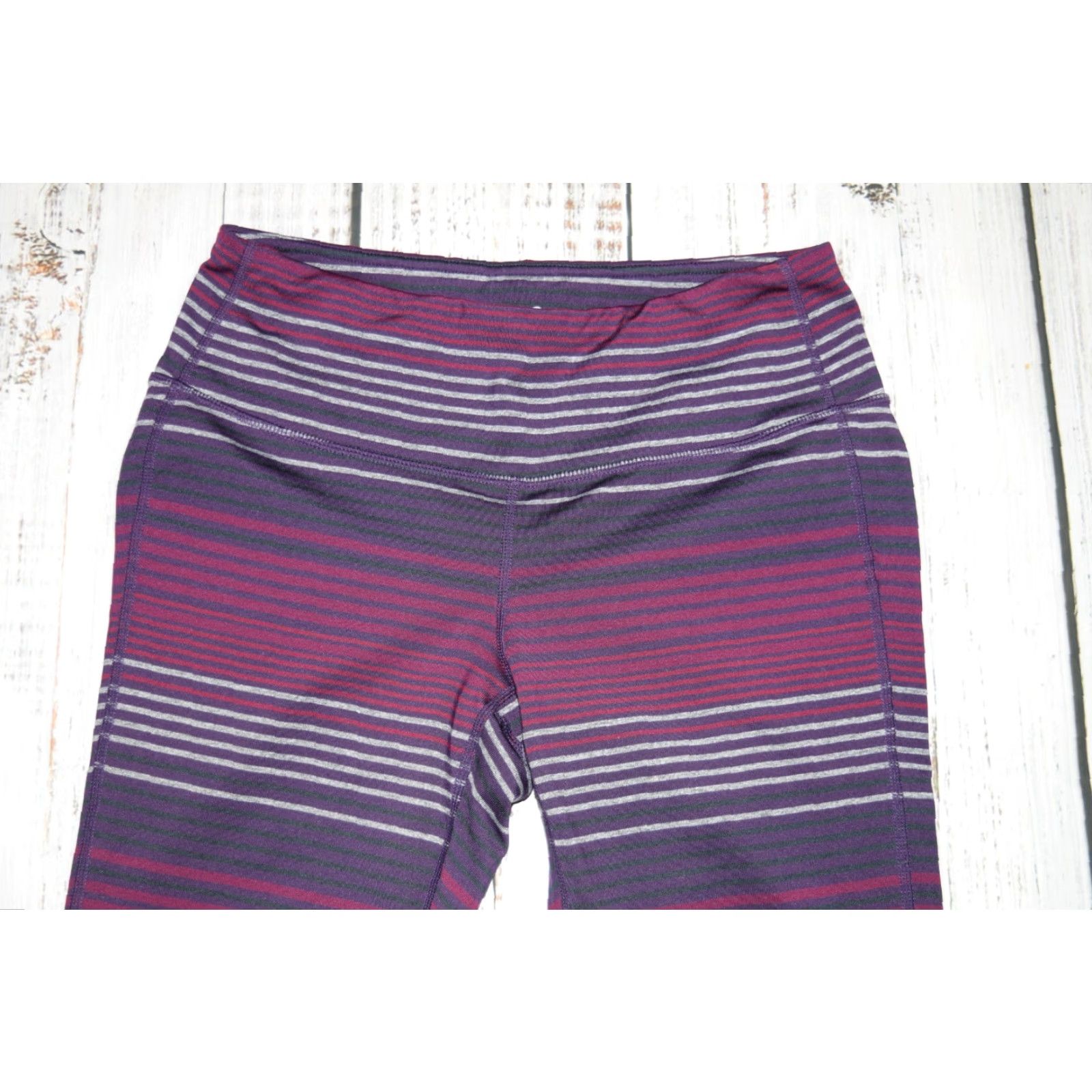 Athleta Athleta Chaturanga Colorblock Stripe Leggings M Womens Regular Purple Gray Size 32" / US 10 / IT 46 - 2 Thumbnail