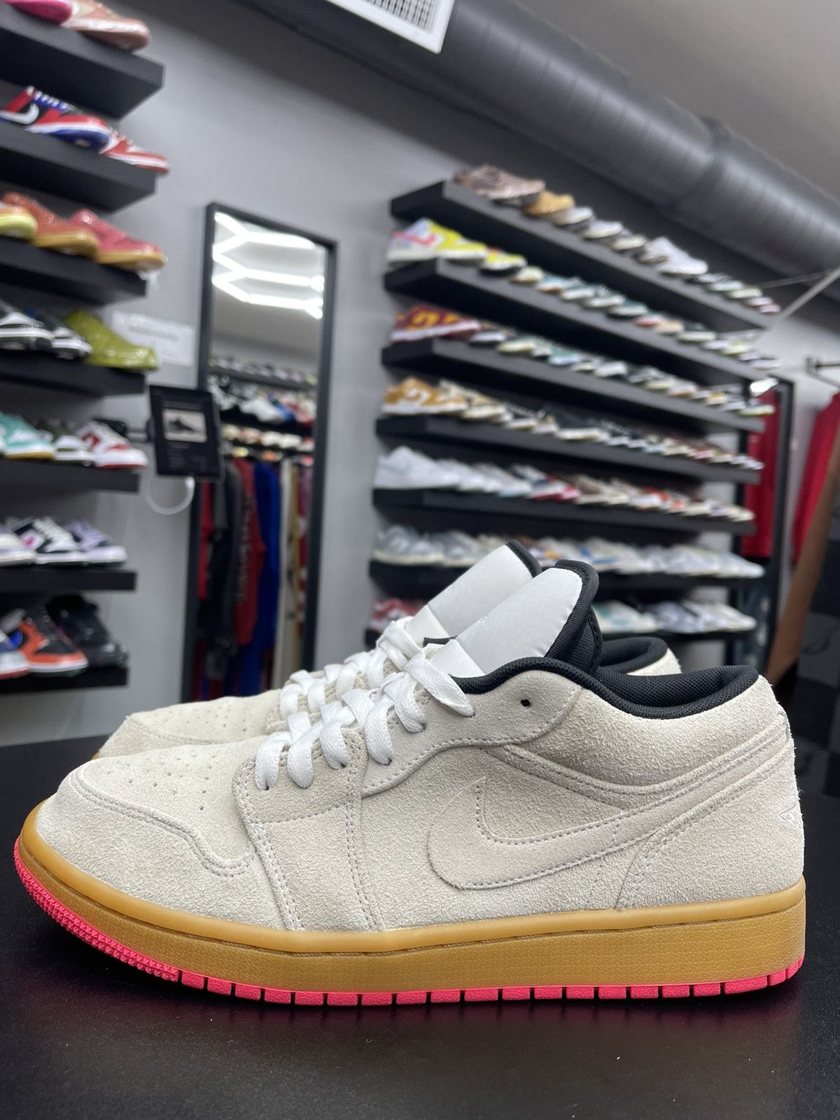 Jordan Brand Size 9.5 - Jordan 1 Low White Gum Hyper Pink RARE Size US 9.5 / EU 42-43 - 1 Thumbnail