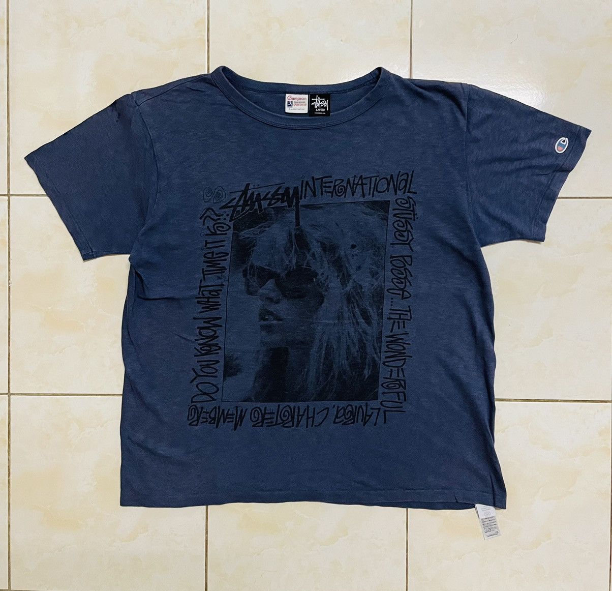 Stussy × Undefeated × Vintage Vintage Stussy x Undefeated Photo