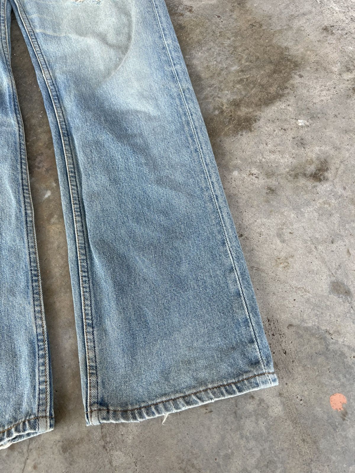Jean × Levi's Vintage Levis 501 distressed patches Jean Size US 30 / EU 46 - 4 Thumbnail