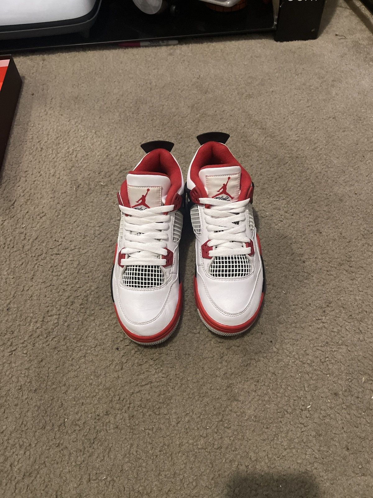 Nike Fire Red Retro 4 GS 6y Size US 6 / EU 39 - 1 Thumbnail
