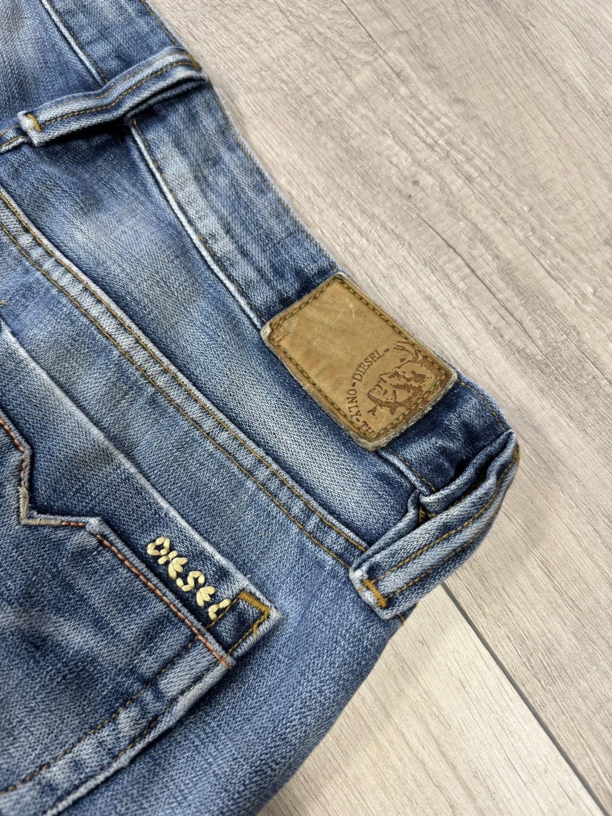 Diesel Vintage Diesel Jeans Distressed Faded Flared Wide Baggy Y2K Size US 34 / EU 50 - 4 Thumbnail