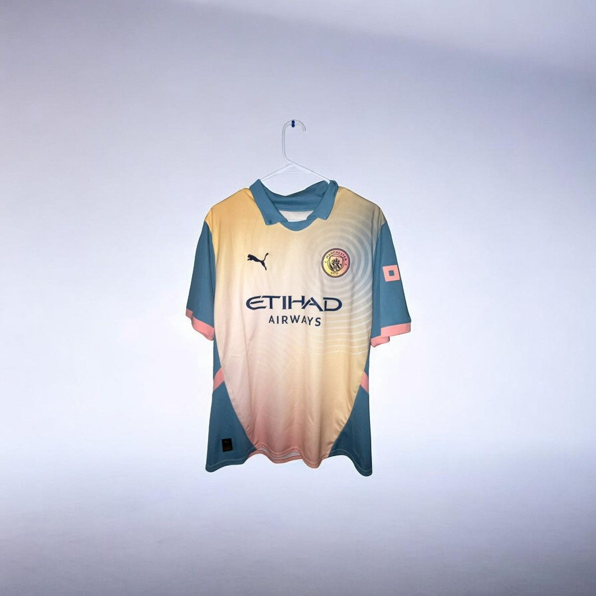 Puma Man City X Oasis 2024 Size US XL / EU 56 / 4 - 2 Thumbnail