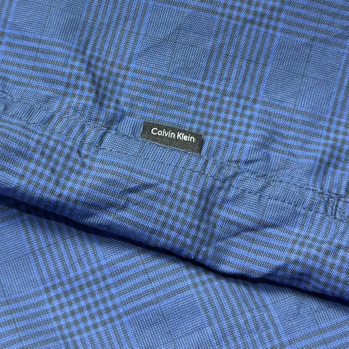Calvin Klein Calvin Klein Men's Navy Plaid Shirt Size M Size US M / EU 48-50 / 2 - 4 Thumbnail