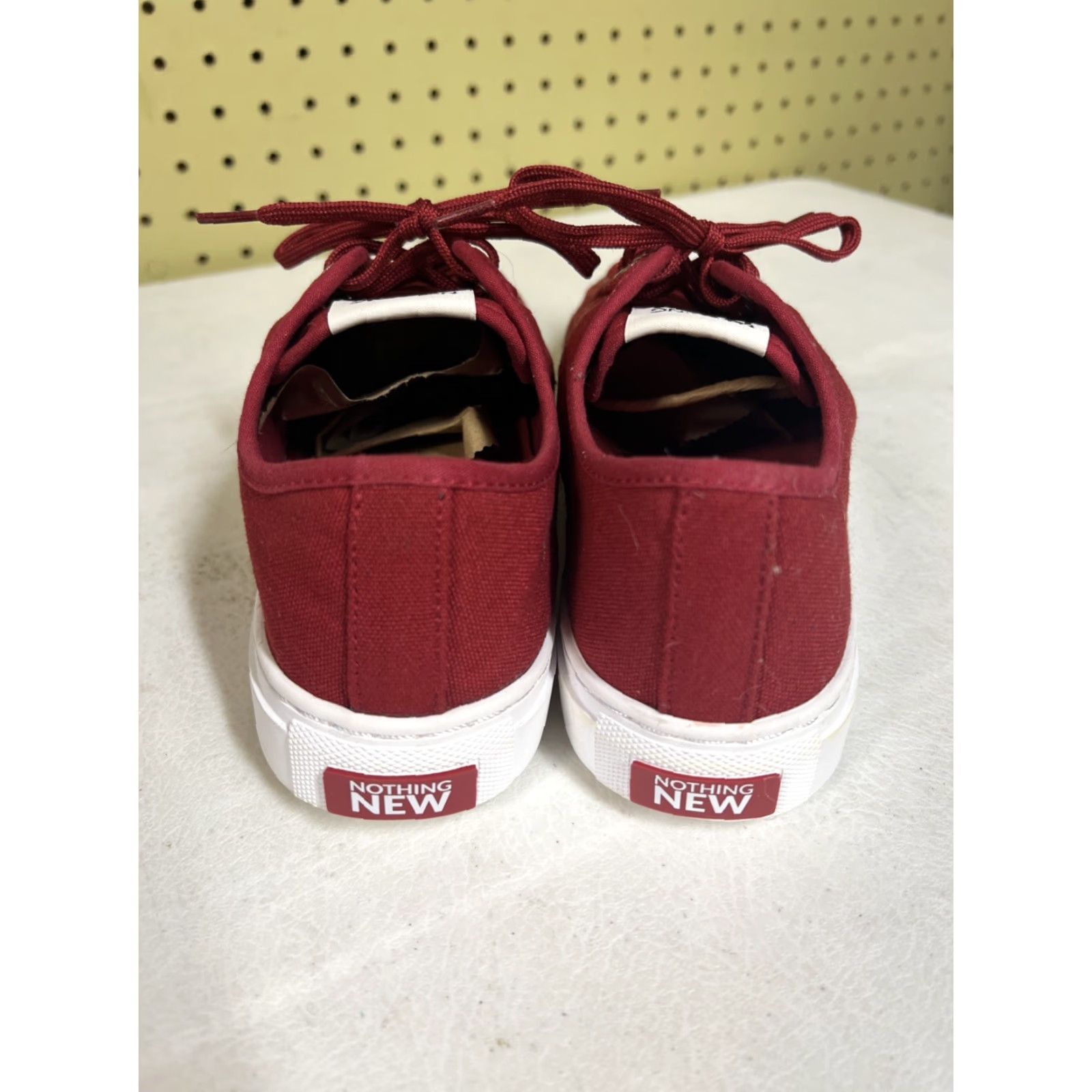 J Brand NOTHING NEW Sneaker LowTop Classic Women Size 10 Red & White Size US 10 / IT 40 - 5 Thumbnail