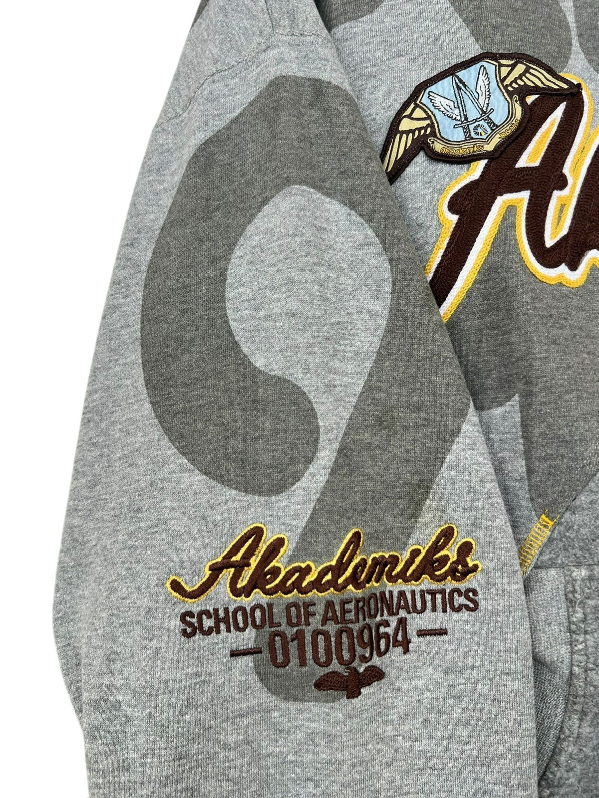 Akademiks Vintage 2000s Y2k Akademiks Japan Baggy Boxy Grey Hoodie Size US XL / EU 56 / 4 - 6 Thumbnail