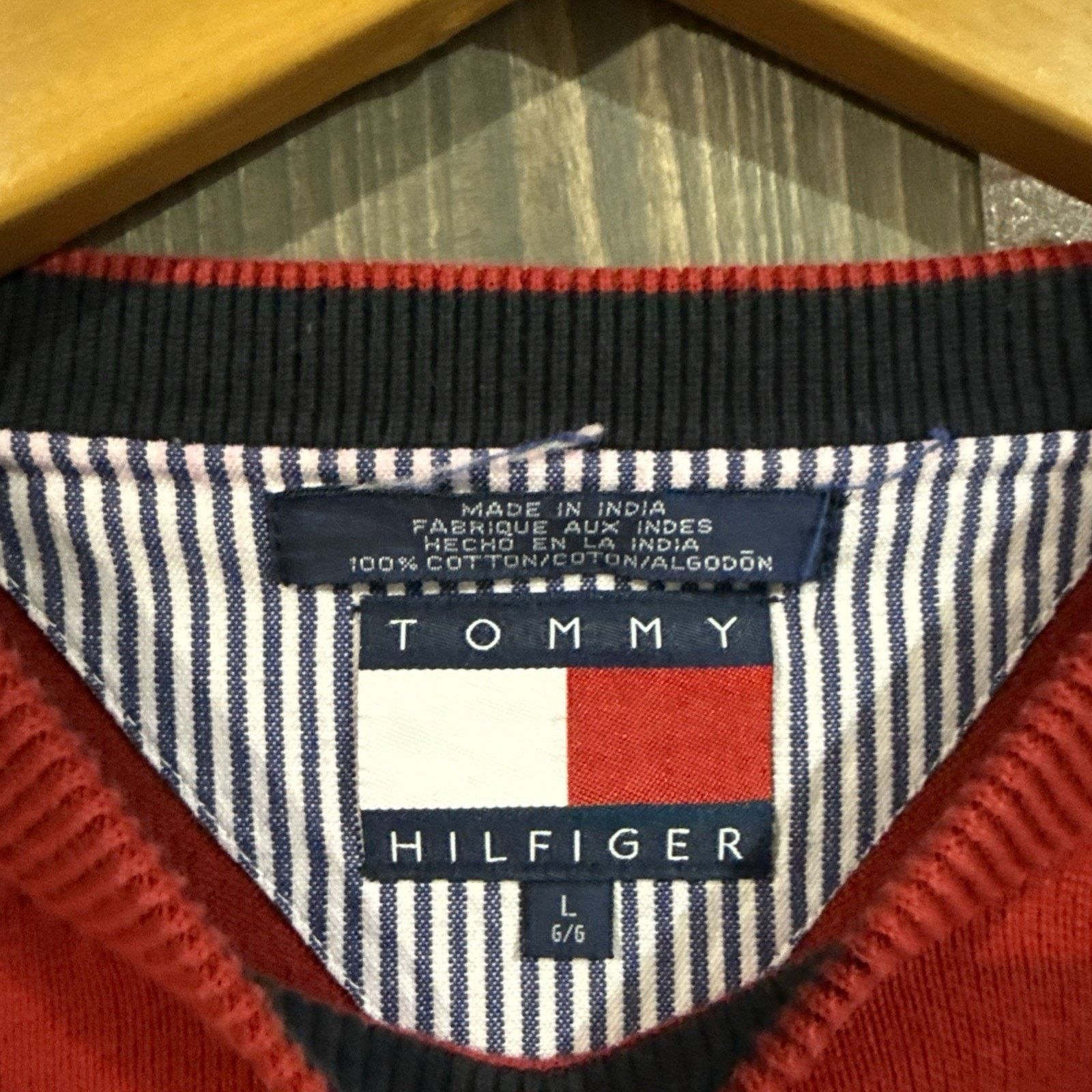 Tommy Hilfiger Tommy Hilfiger Vintage Men's Pullover Sweater Sz L Red logo Size US L / EU 52-54 / 3 - 3 Thumbnail