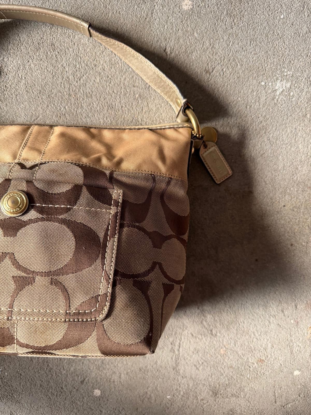 Coach Coach Signature Legacy Shoulder Bag Beige/Gold Size ONE SIZE - 4 Thumbnail