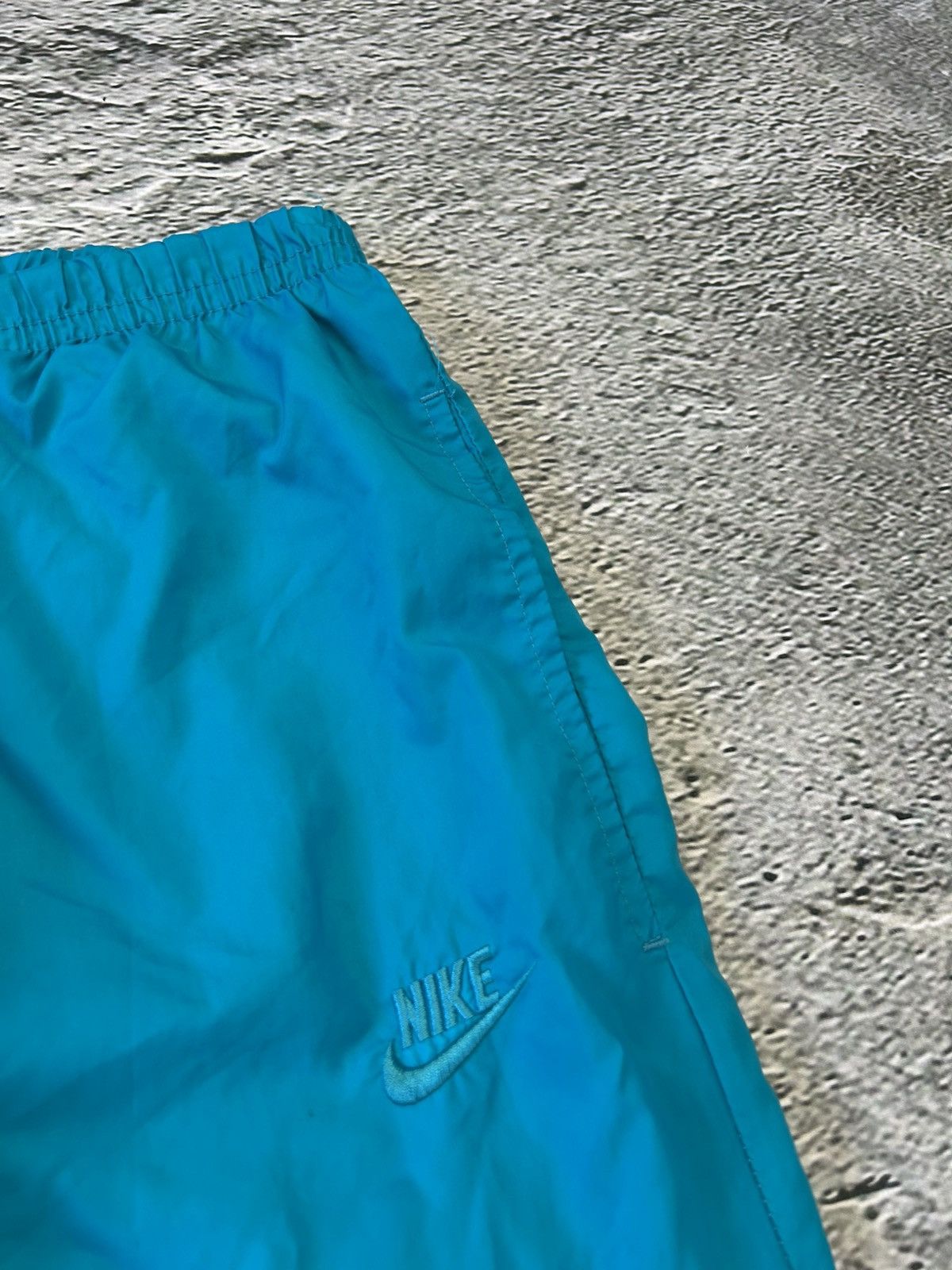 Nike 80s Nike vintage blue track pants small logo turquoise Size US 30 / EU 46 - 2 Thumbnail