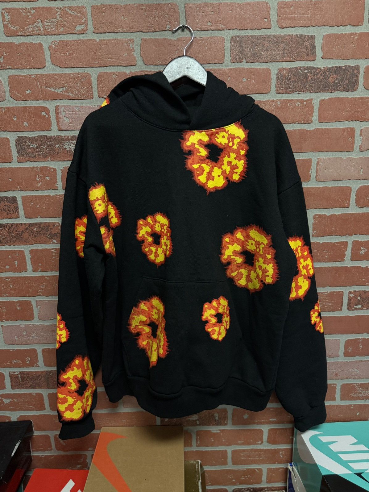 DENIM TEARS Denim Tears OFF SET Hoodie Size XL 🔥🔥 Size US XL / EU 56 / 4 - 1 Thumbnail