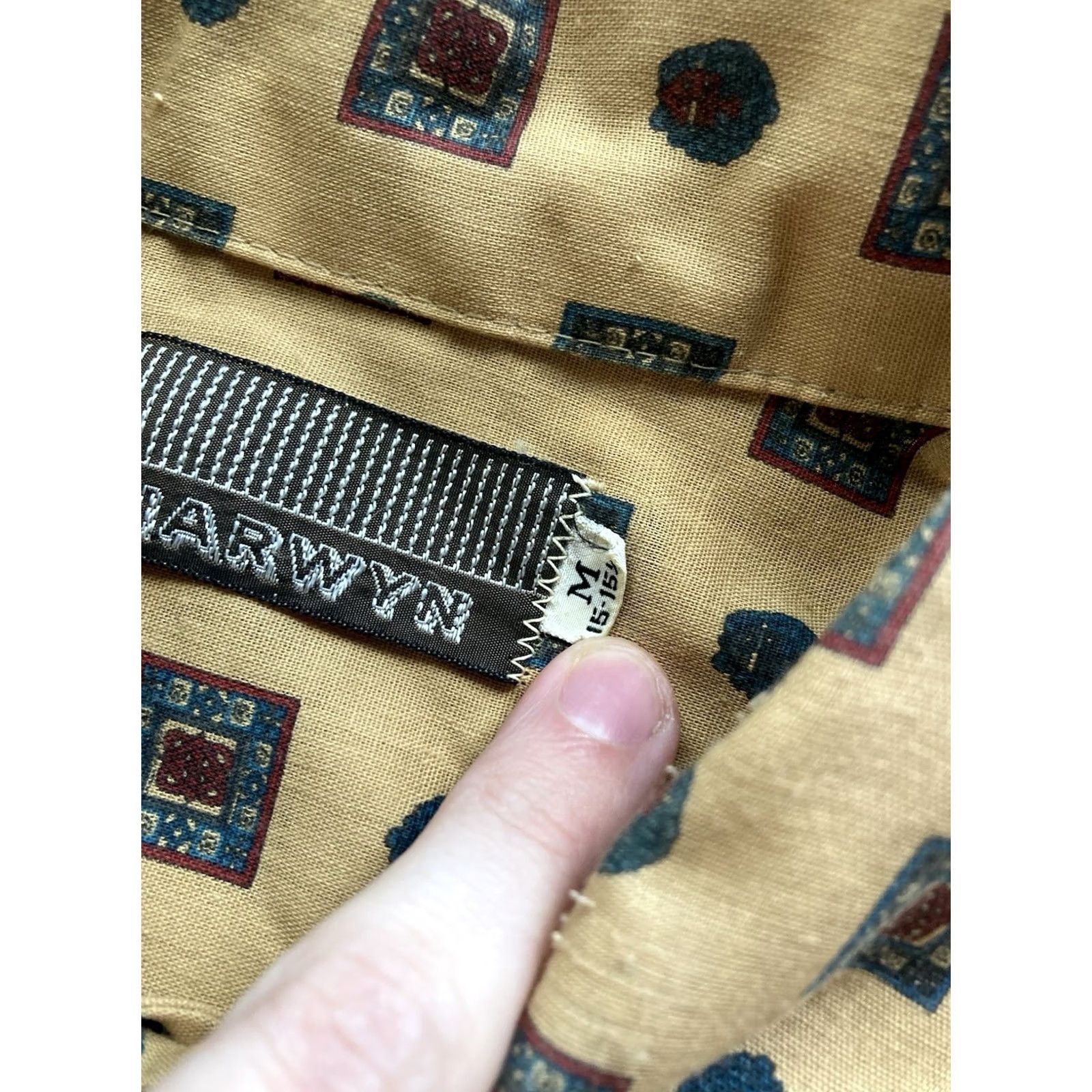 Vintage VINTAGE Harwyn Shirt Mens M Beige Long Sleeve Button-Up Geometric 60s Rockabilly Medallion Retro 70s Casual Mens Size US M / EU 48-50 / 2 - 5 Thumbnail