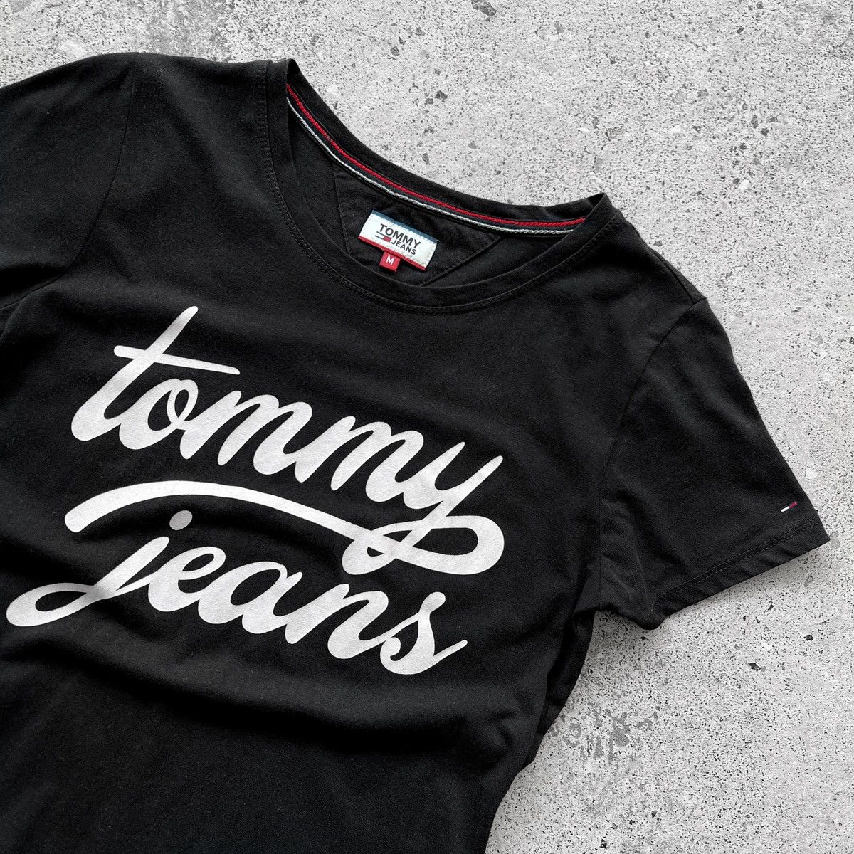Tommy Hilfiger × Tommy Jeans Tommy Hilfiger Tommy Jeans Women Black Short Sleeve T-Shirt Size M / US 6-8 / IT 42-44 - 4 Thumbnail