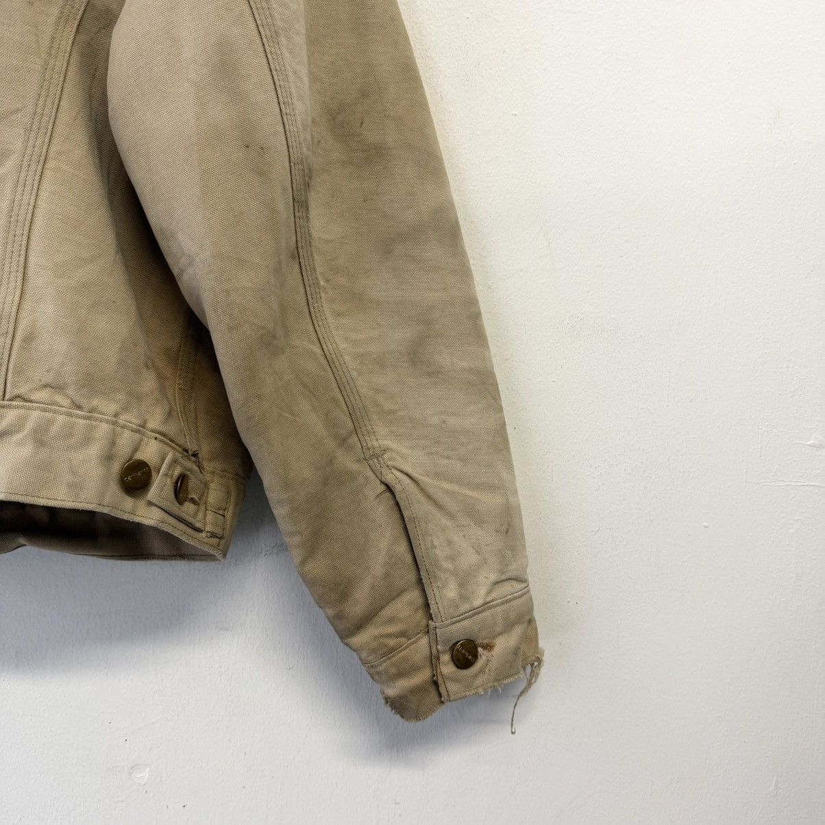 Carhartt Vintage Distressed Thrashed J09 BRN Holes Paint Jacket Size US L / EU 52-54 / 3 - 9 Thumbnail