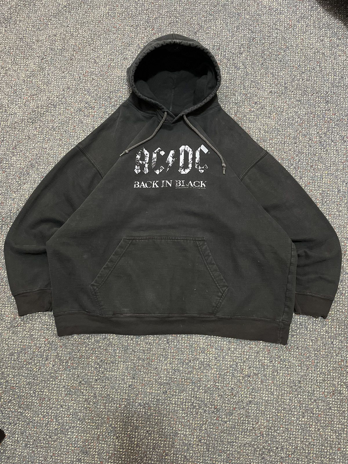 Ac/Dc × Band Tees × Vintage Vintage ACDC Back In Black Hoodie Boxy ...