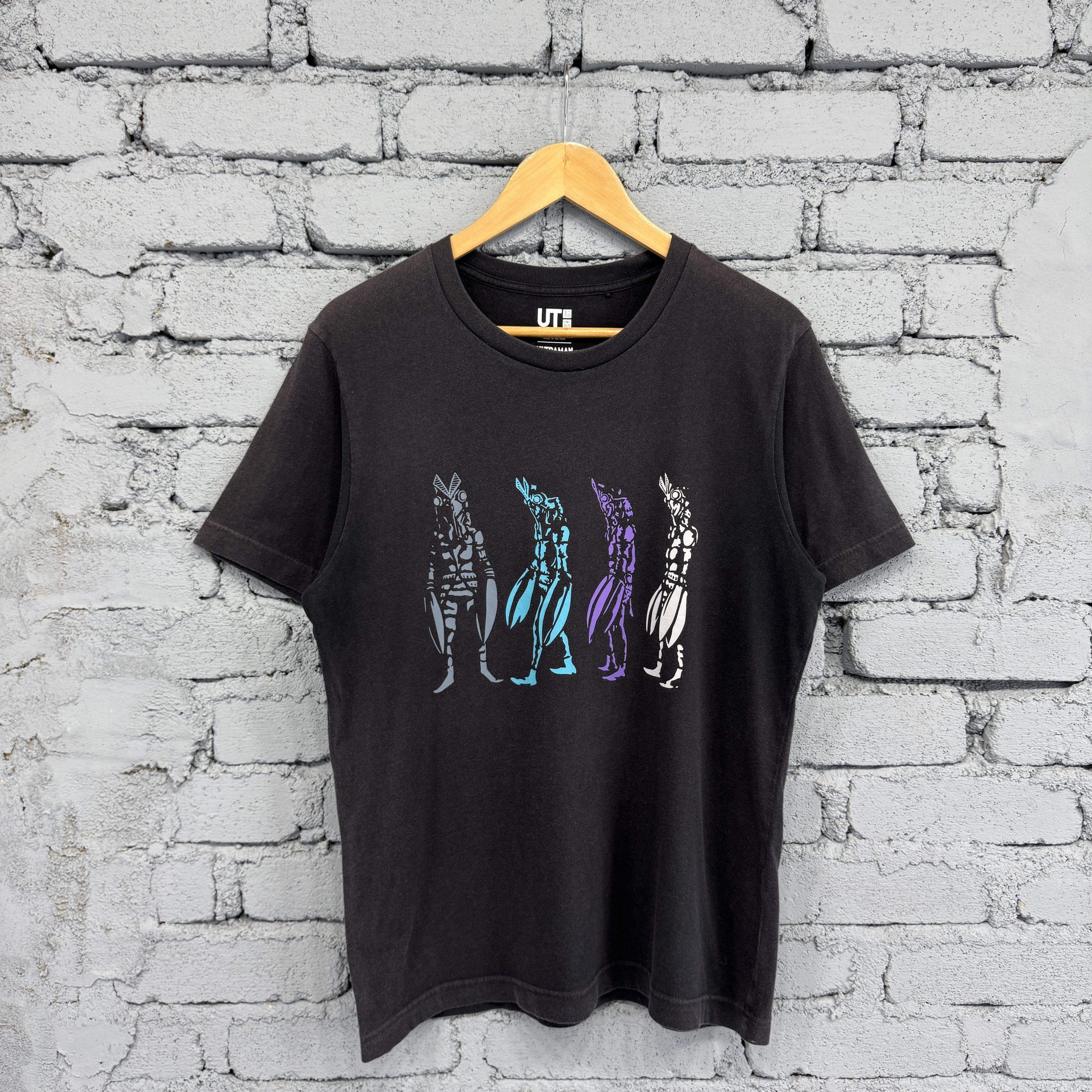 Uniqlo Uniqlo x Ultraman UT Anime Tshirt Size US M / EU 48-50 / 2 - 1 Thumbnail