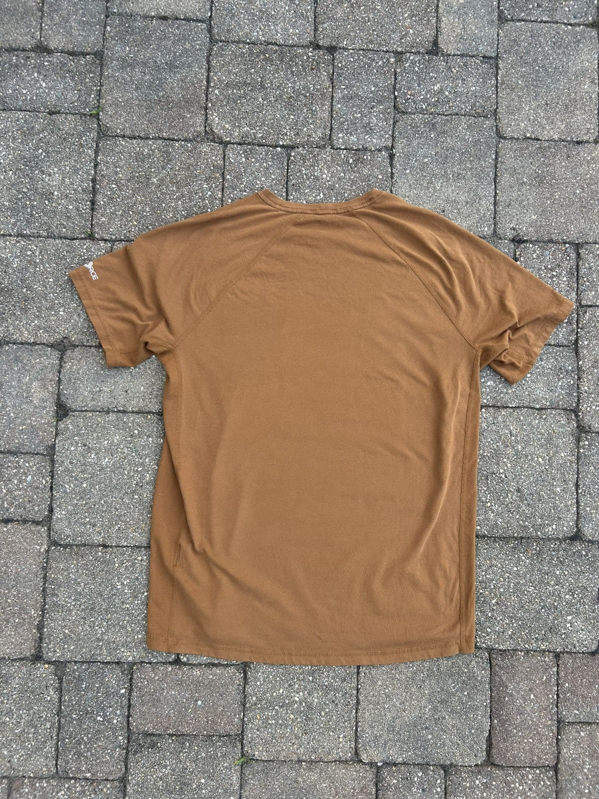 Carhartt Vintage brown carhartt t shirt Size US M / EU 48-50 / 2 - 7 Thumbnail
