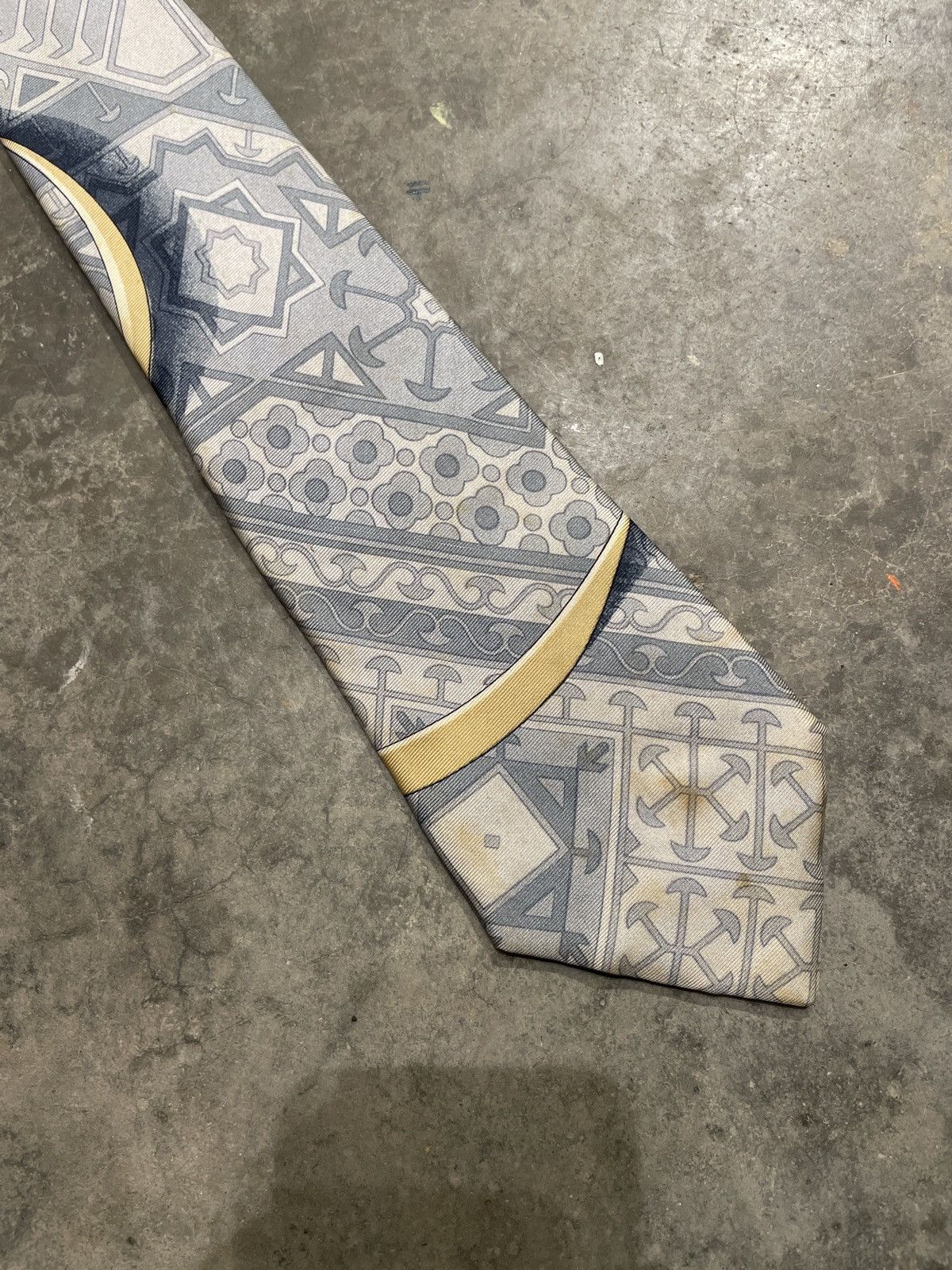 Hermes Vintage hermes tie Size ONE SIZE - 9 Thumbnail