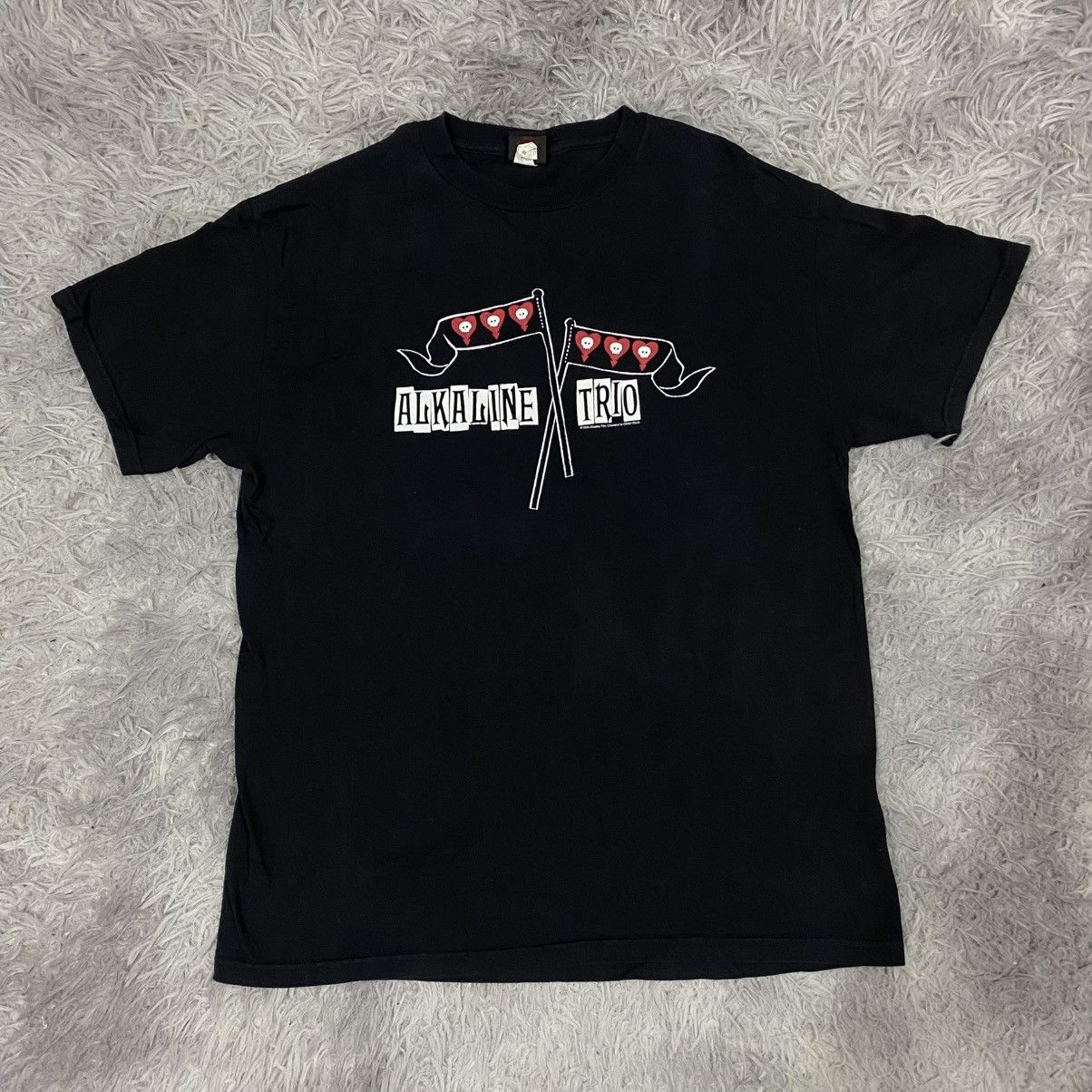 Band Tees × Vintage Vintage Y2K pop punk band alkaline trio Size US M / EU 48-50 / 2 - 1 Thumbnail