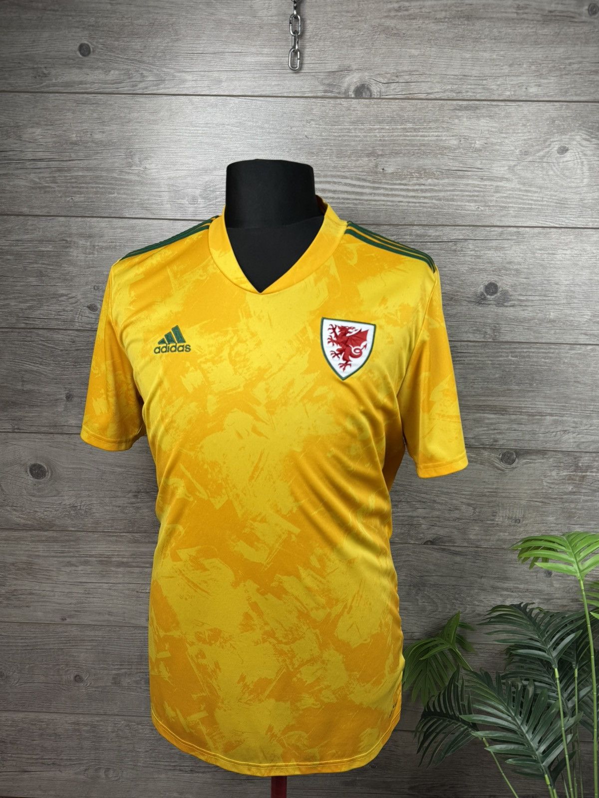 Adidas ADIDAS WALES NATIONALS AWAY 2020/2021 SOCCER JERSEY FOOTBALL Size US XL / EU 56 / 4 - 2 Thumbnail