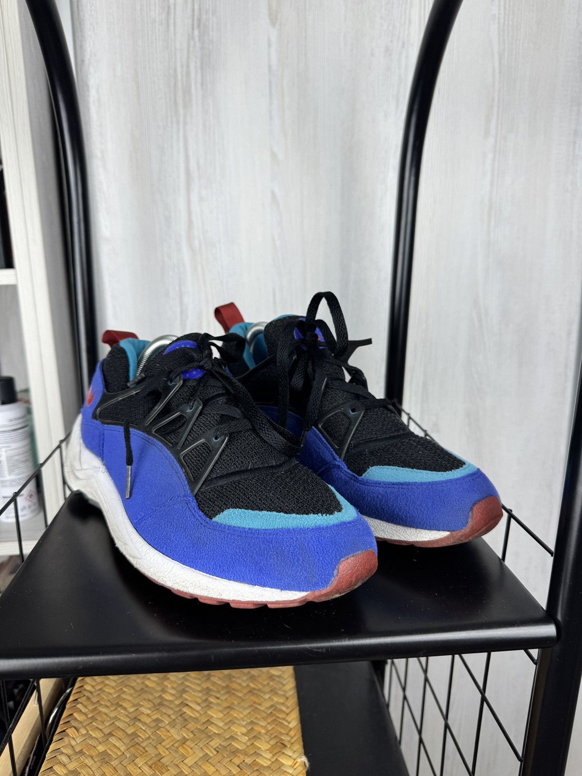Nike DS NIKE 2004 AIR HUARACHE LIGHT OG RETRO US10 VINTAGE Size US 10 / EU 43 - 4 Thumbnail