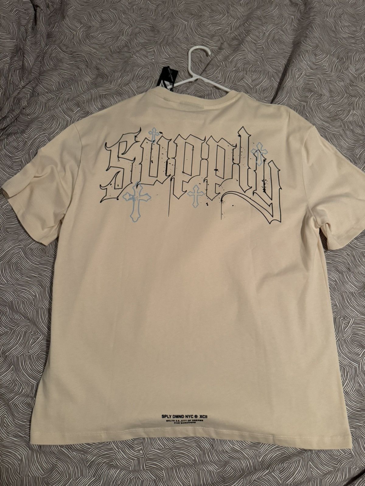 Supply & Demand Supply & Demand Cross Tee Size US L / EU 52-54 / 3 - 2 Thumbnail