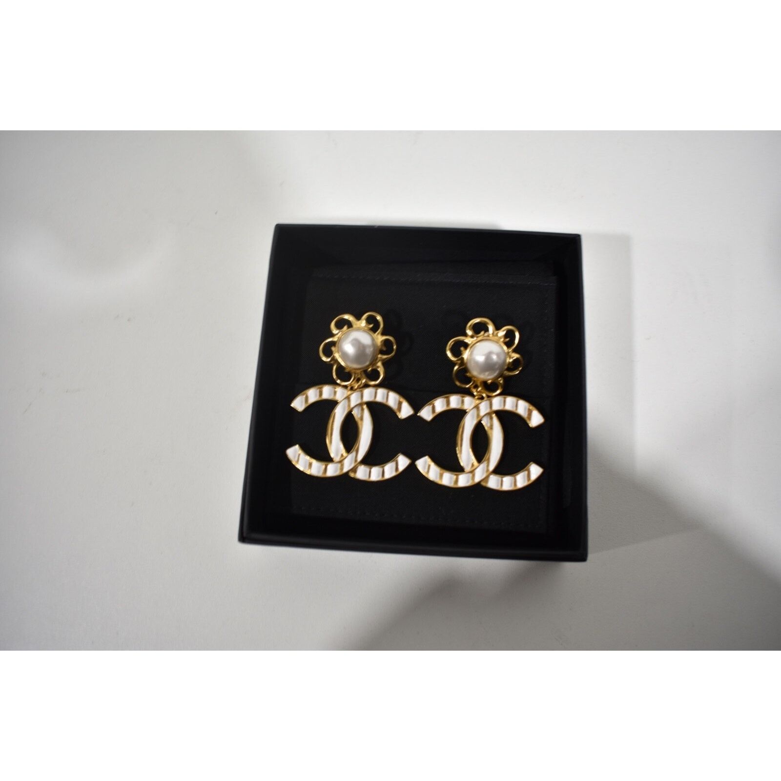 Chanel Chanel Gold White Stripe Dangle Drop Statement Earrings Size ONE SIZE - 2 Thumbnail
