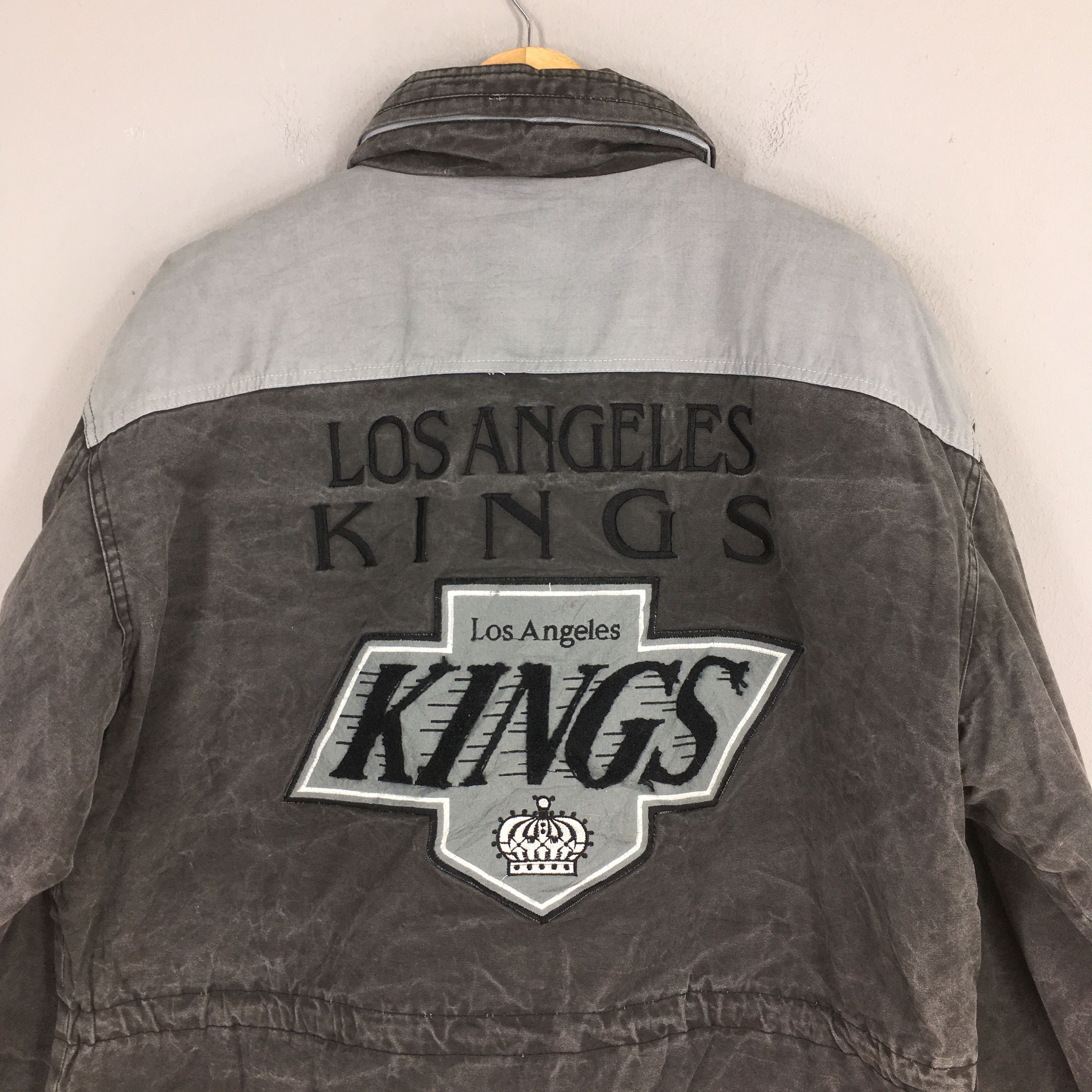 NFL Vintage 1990s Los Angeles Kings NHL Bomber Parka Medium Size US M / EU 48-50 / 2 - 13 Thumbnail