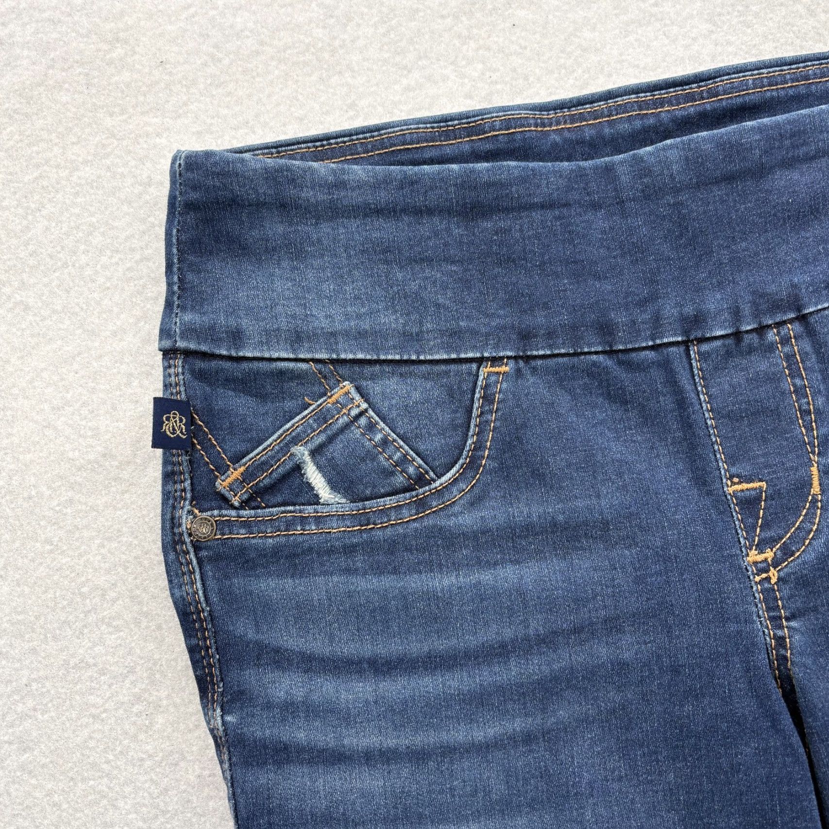 Vintage Rock & Republic Jeans Womens 4 Dark Wash Fever Pull On Skinny Ankle Denim Grunge Size 27" / US 4 / IT 40 - 3 Thumbnail