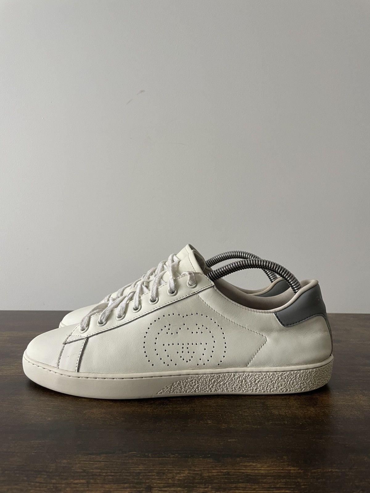 Gucci Gucci Ace Interlocking White Leather Sneakers Size US 9 / EU 42 - 1 Thumbnail