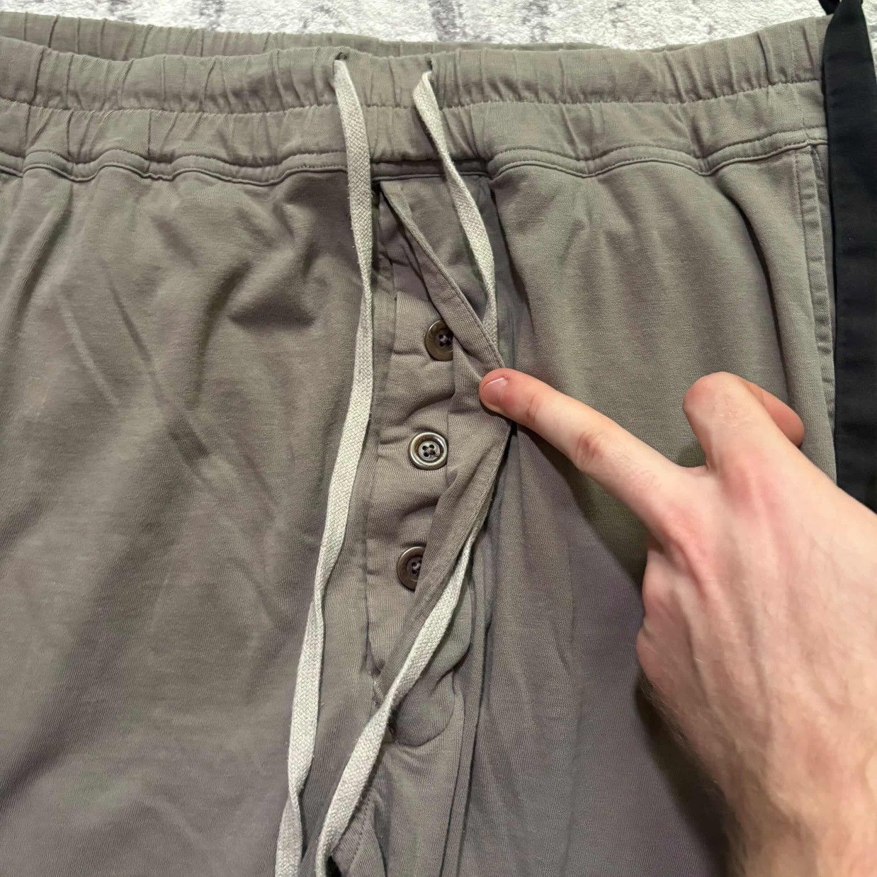 Rick Owens Drkshdw SS21 Rick Owens DRKSHDW “Dust” Berlin Sweatpants Size US 29 - 8 Thumbnail