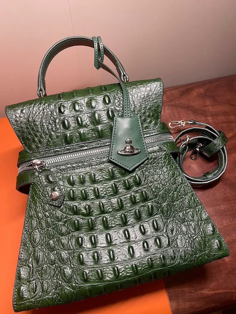 Vivienne Westwood size os Green crocodile leather handbag w