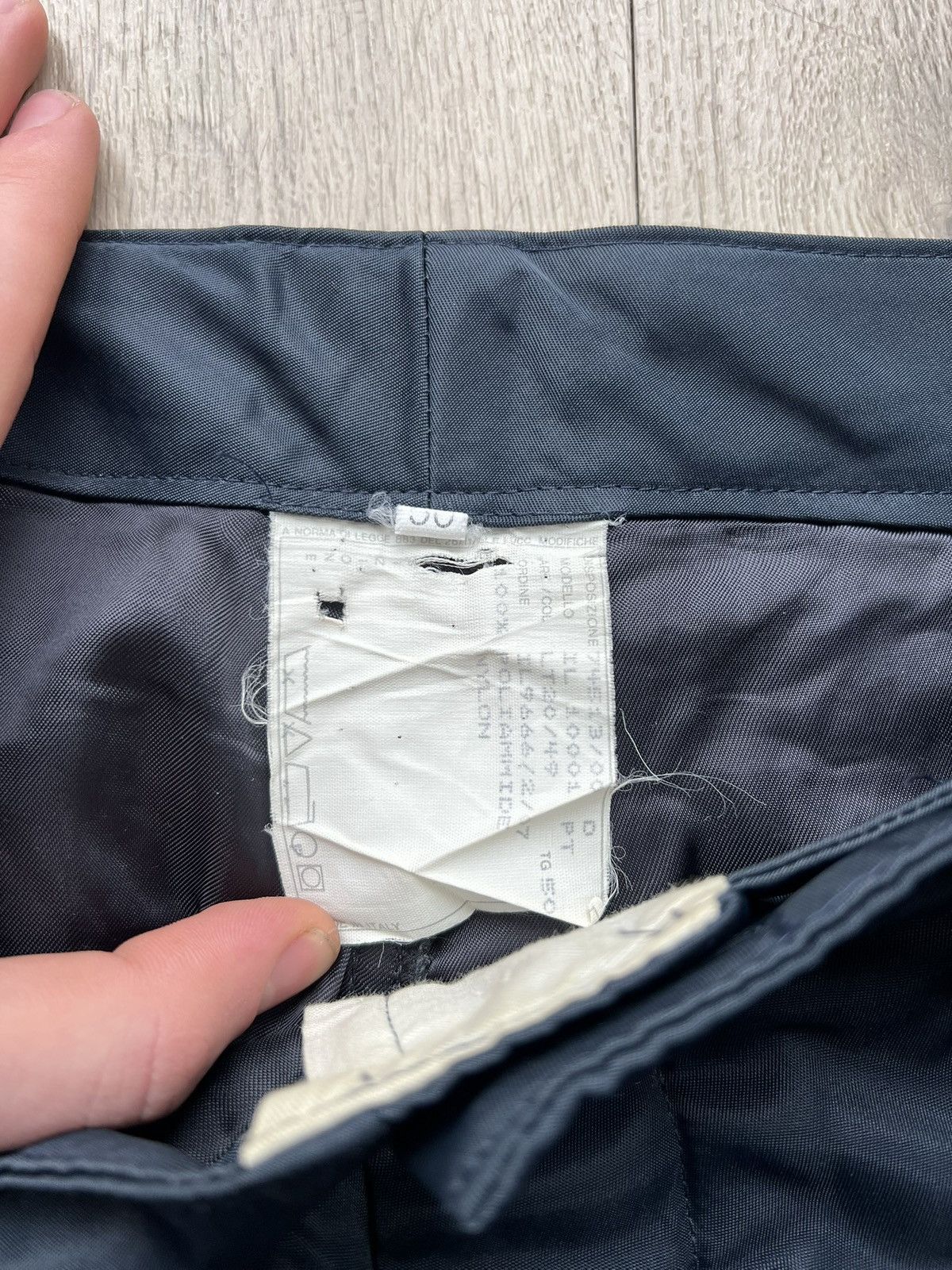 Helmut Lang Helmut Lang 1993 nylon pants Size US 32 / EU 48 - 3 Thumbnail