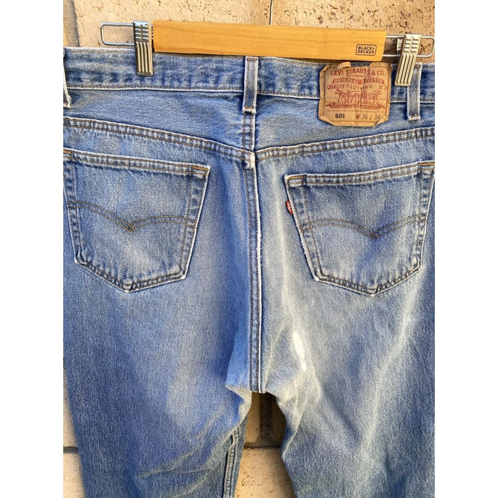 Levi's VINTAGE Levi’s 501 Jeans Distressed From Wear Fade Bleach Spots Stains W 36 L 34 Jeans Mens Denim Blue 501 Cowboy Distressed See Pics Size US 36 / EU 52 - 6 Thumbnail