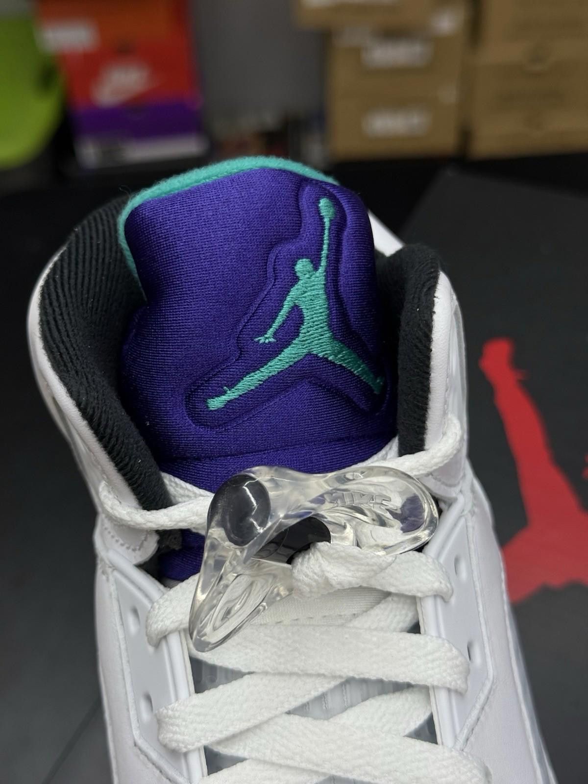 Jordan Brand Size 10 - Air Jordan 5 Retro 2025 Grape (HQ7978-100) Size US 8.5 / EU 41-42 - 11 Thumbnail