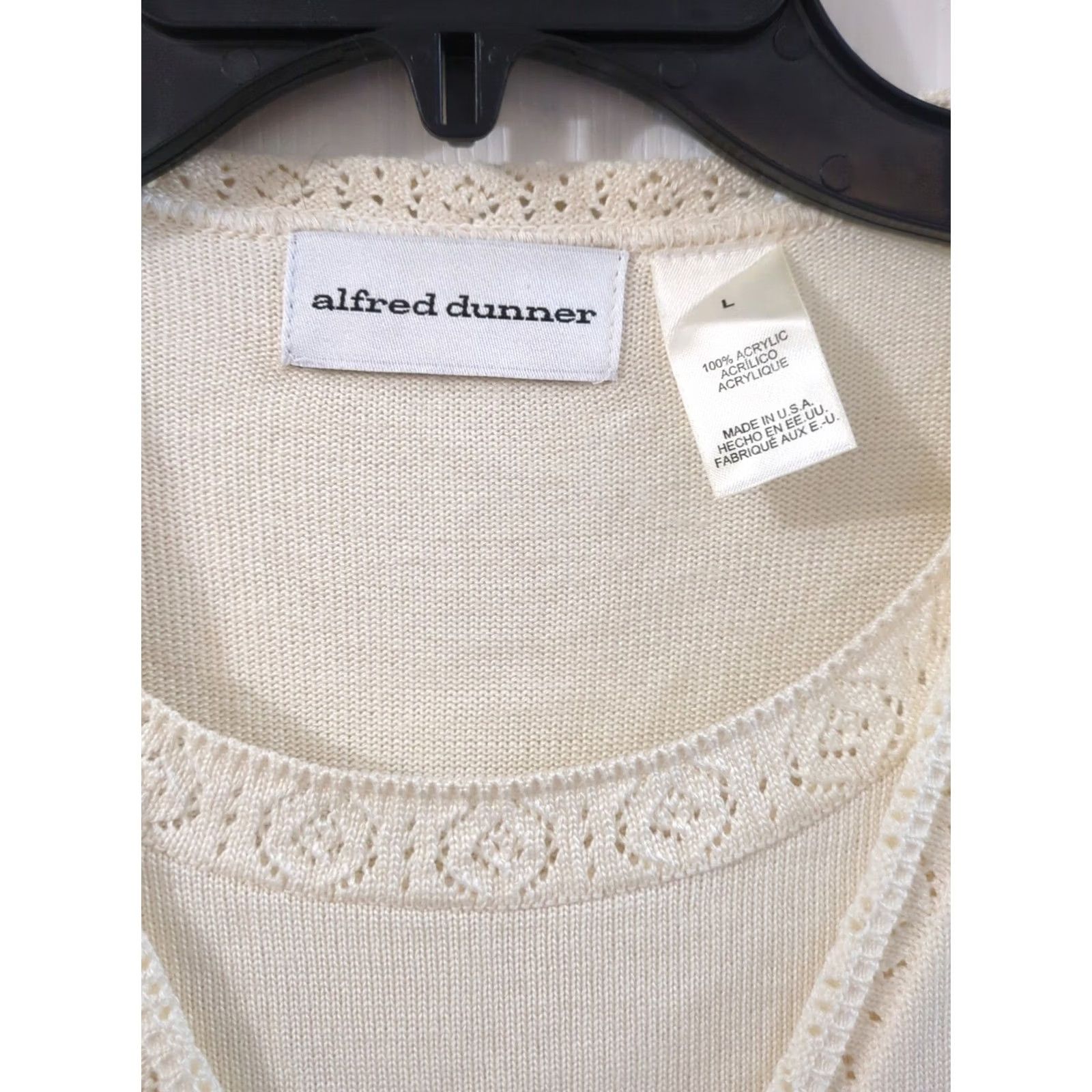 Vintage VINTAGE Alfred Dunner Top Blouse Short Sleeve Creme Embroidered Floral Knit Round Neck L Adult Regular Womens Size L / US 10 / IT 46 - 2 Thumbnail