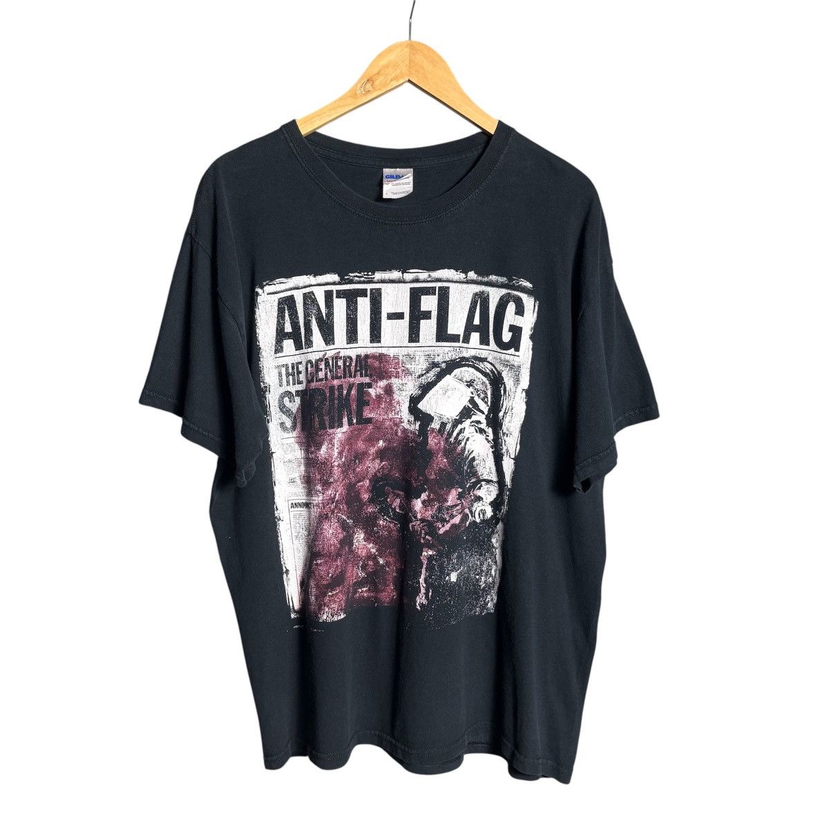 Band Tees Vintage Y2K Anti-Flag Hardcore Punk Band Tee Size US L / EU 52-54 / 3 - 1 Thumbnail