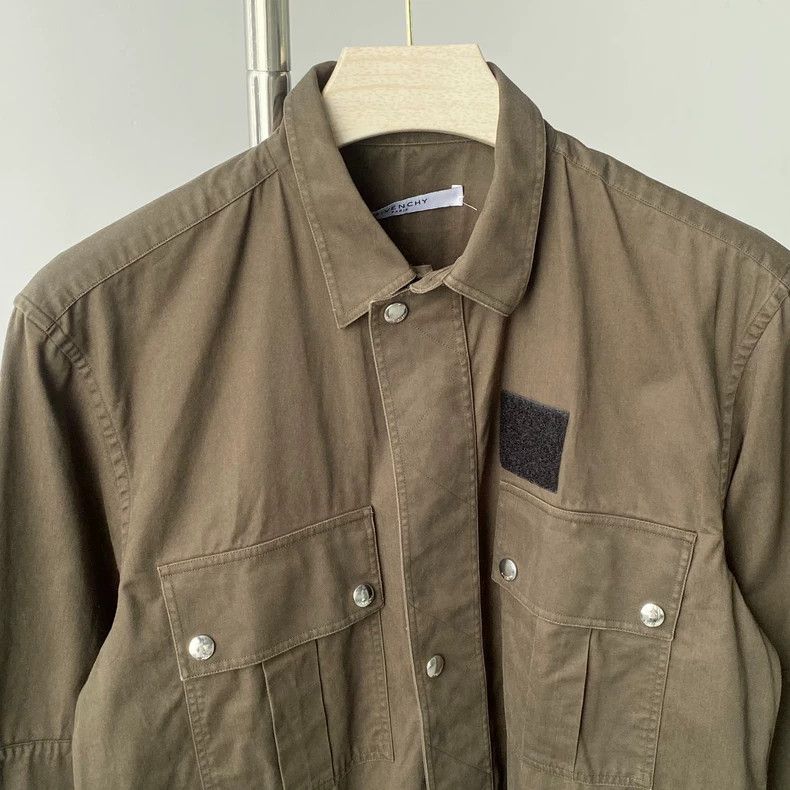 Givenchy Givenchy 23款 zippered decoration, pieced, button-down coll Size US M / EU 48-50 / 2 - 5 Thumbnail