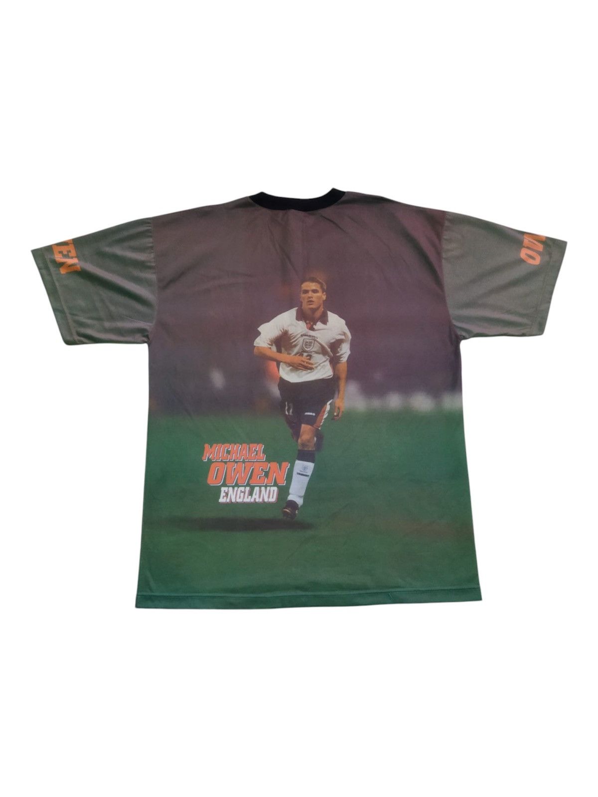 Vintage Vintage Michael Owen Legend Liverpool Tee Size US XL / EU 56 / 4 - 2 Thumbnail