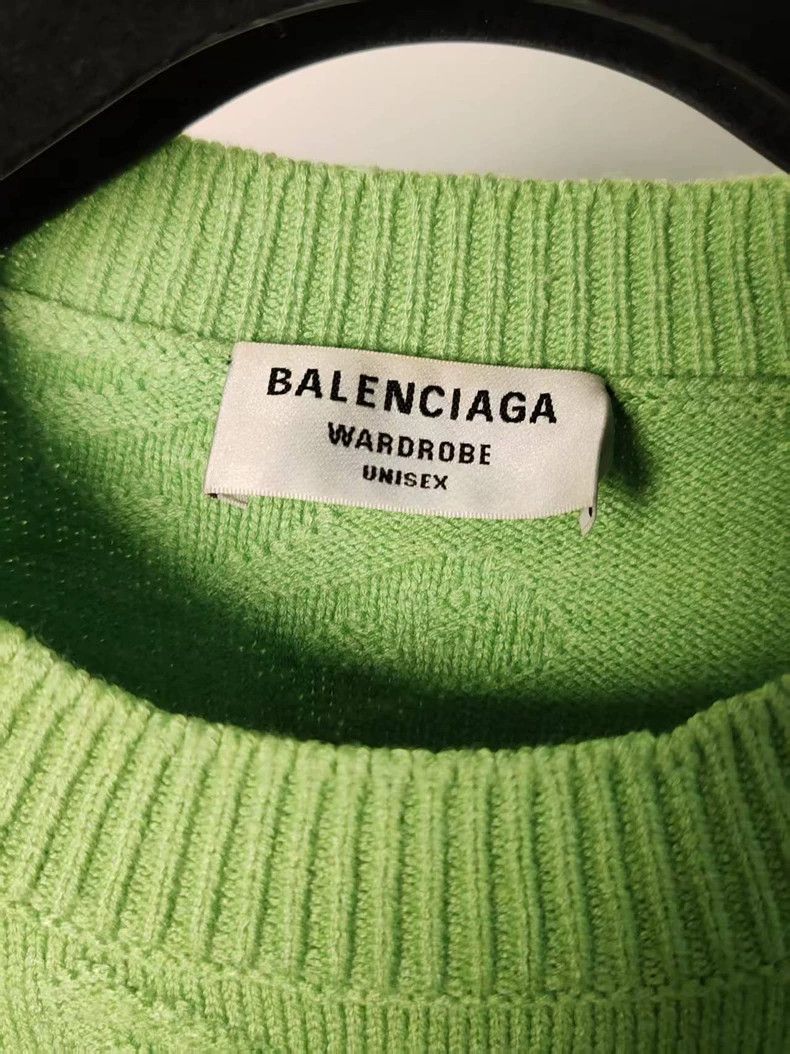 Balenciaga Balenciaga Bullet Screen Printed Sweater Size US S / EU 44-46 / 1 - 3 Thumbnail