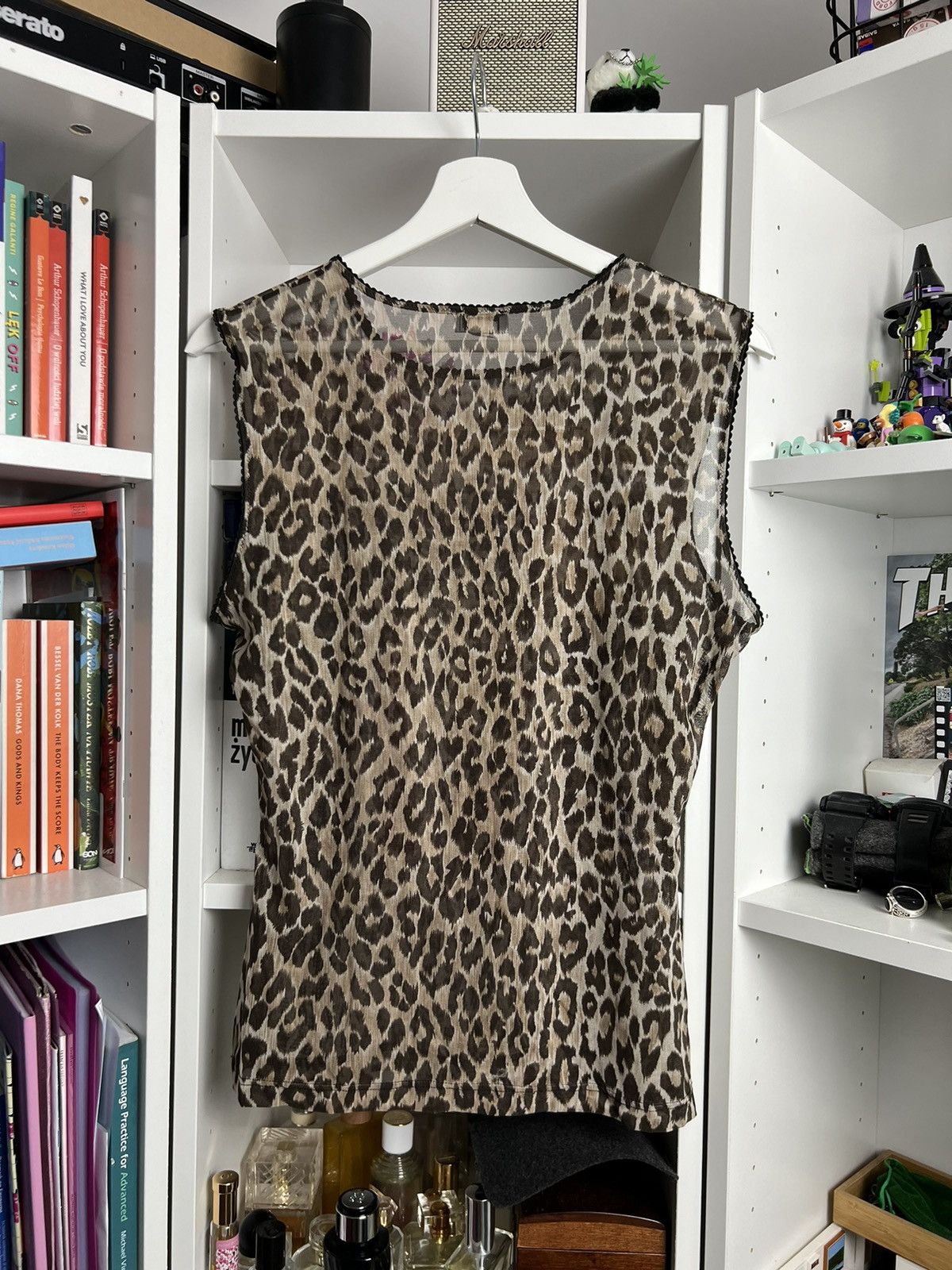 Designer × Dolce & Gabbana Vintage y2k Dolce & Gabbana Leopard print silk sleeveless top Size S / US 4 / IT 40 - 2 Thumbnail